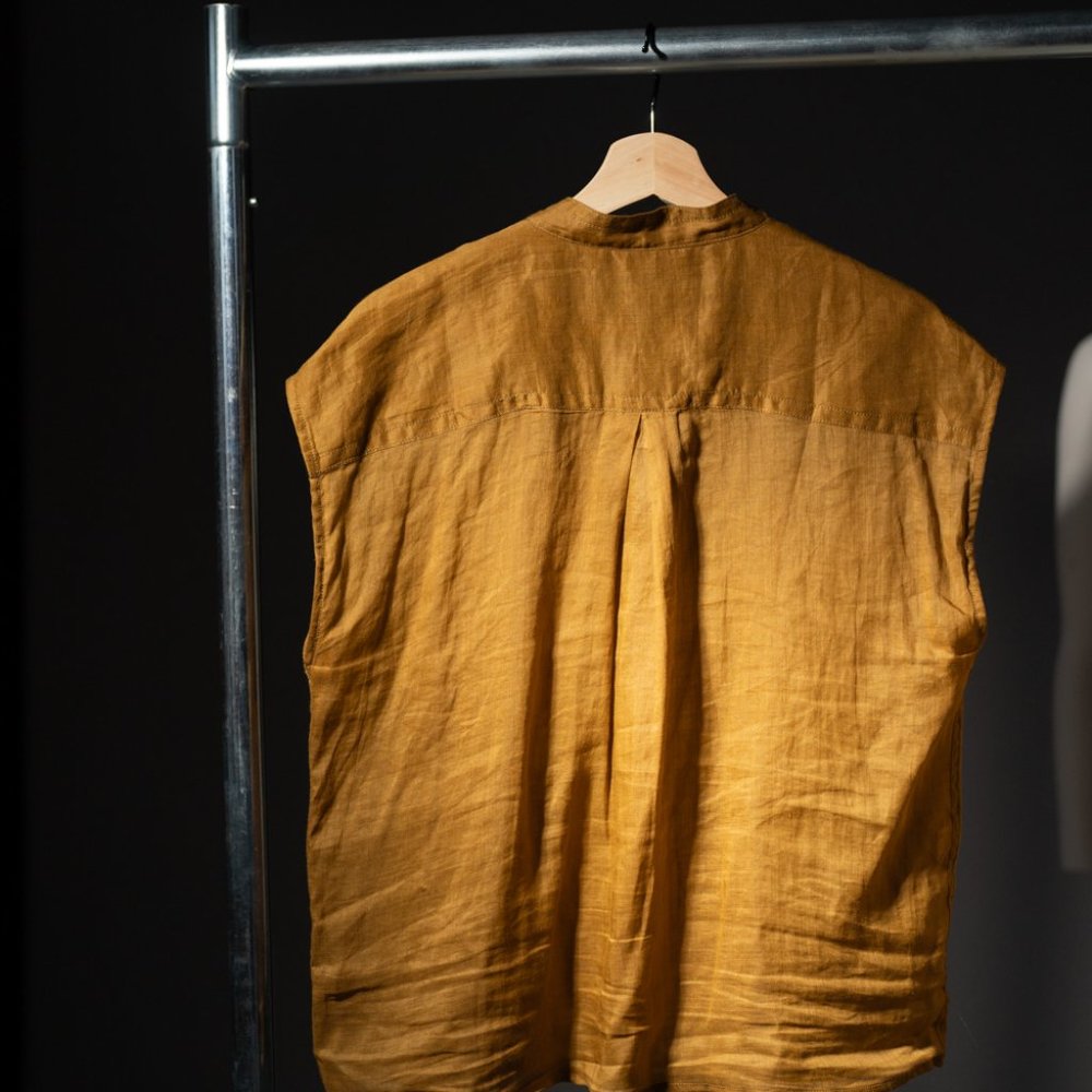 Banana Republic Ramie Utility Shirt in gold M - Picture 6 of 10